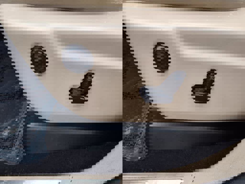 Used 2019 Jeep Grand Cherokee Limited image 16