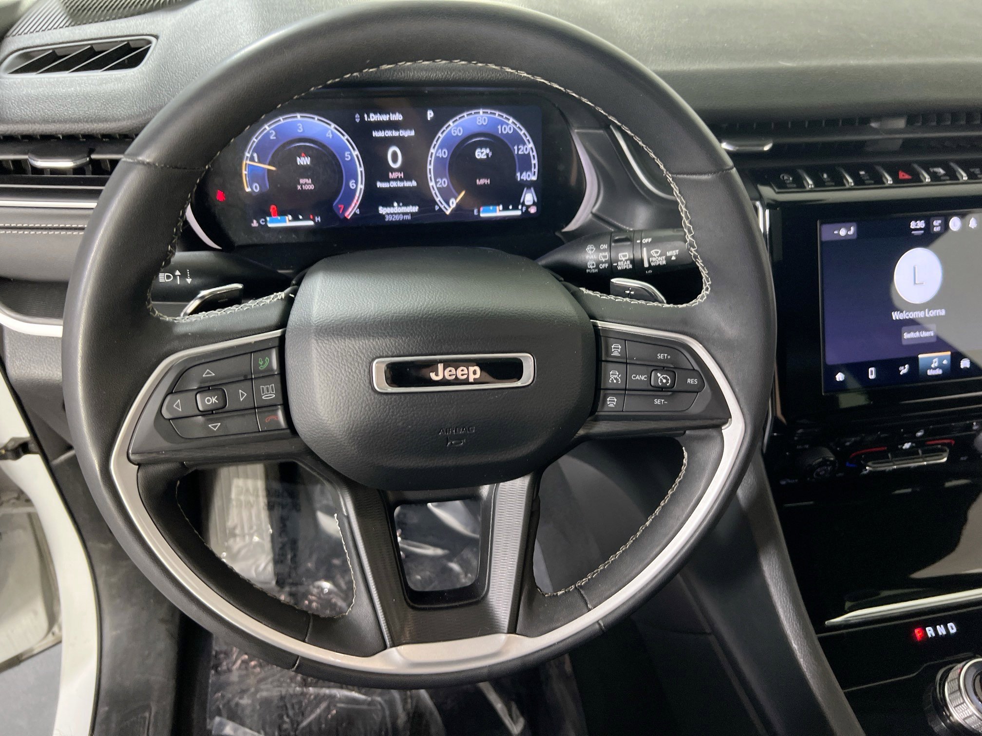 Used 2023 Jeep Grand Cherokee L Laredo AWD/4WD image 11