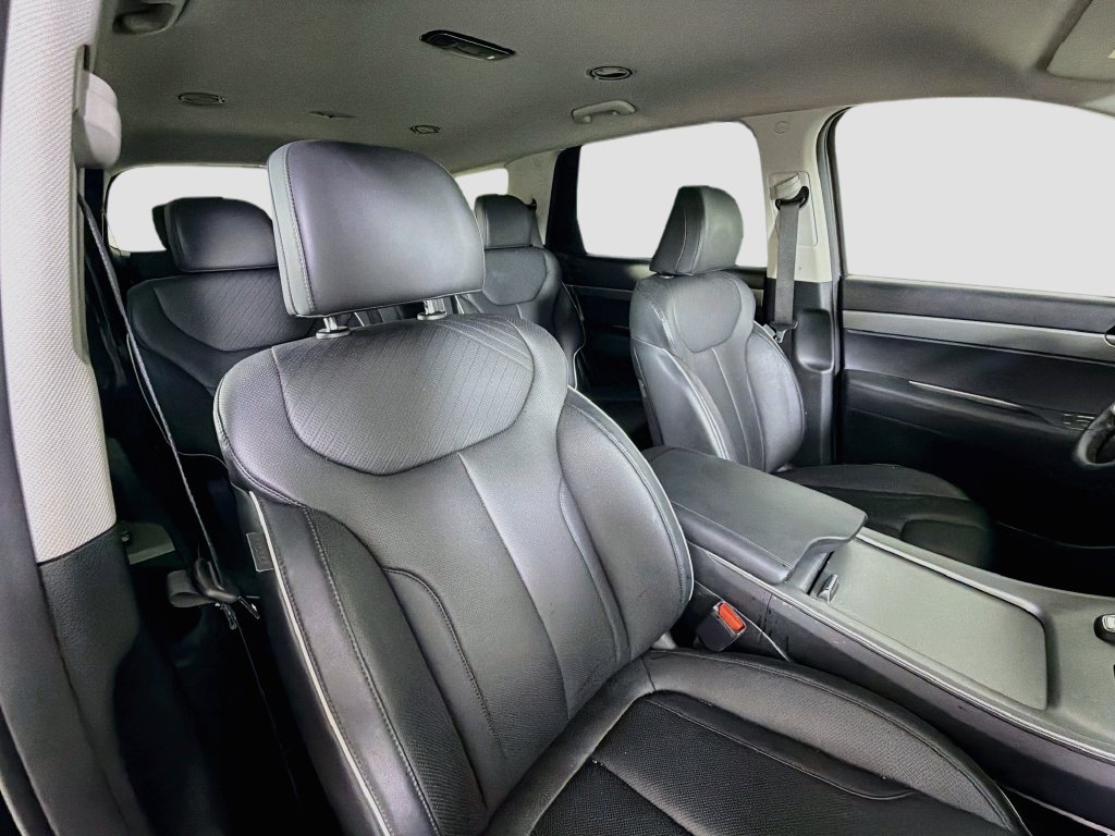 Used 2025 Hyundai Palisade SEL FWD image 32