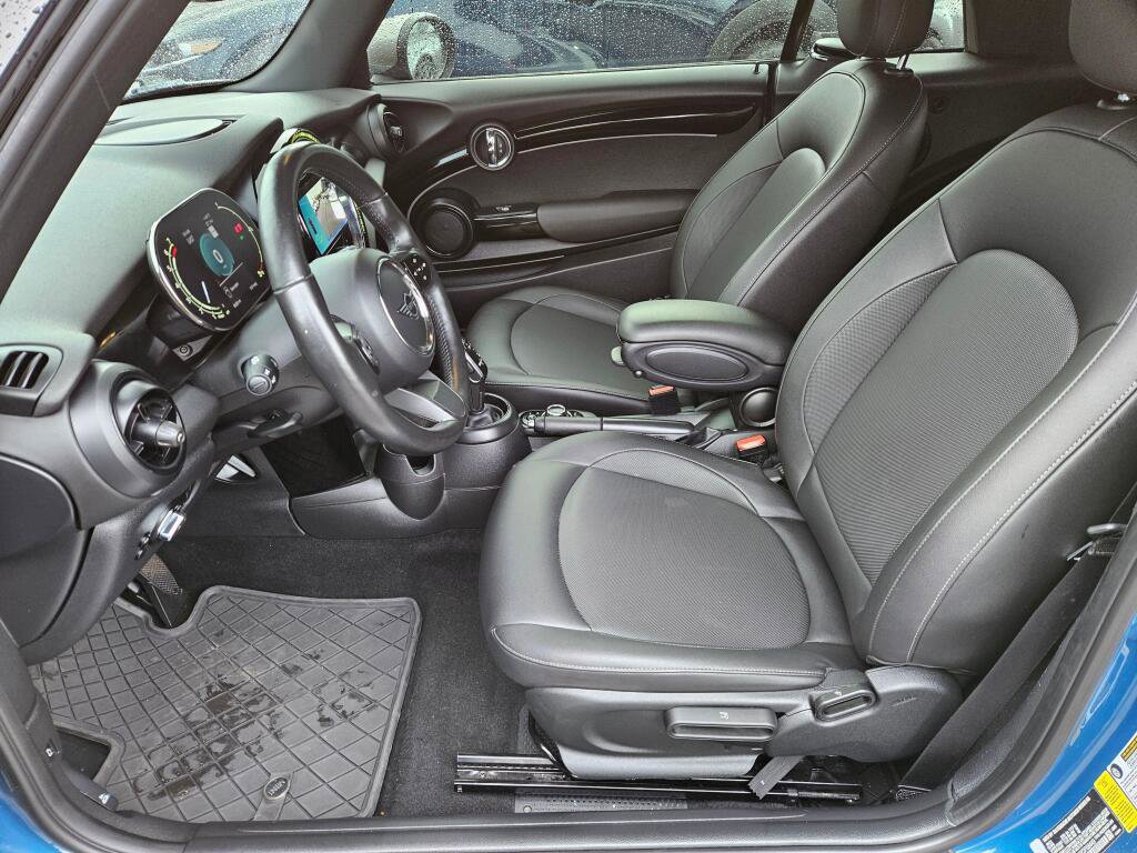 Used 2023 MINI Cooper Convertible image 16