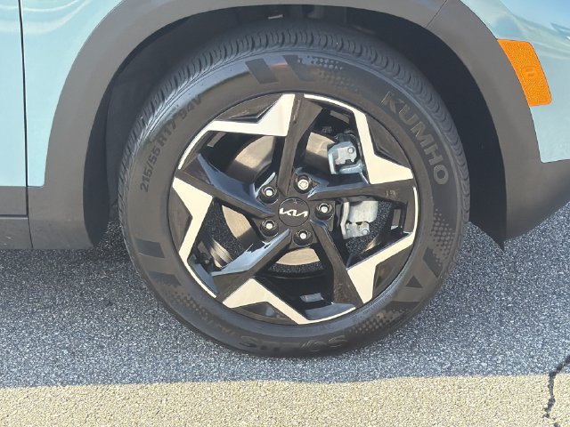 Used 2025 Kia Seltos EX w/ EX Sunroof Package FWD image 14