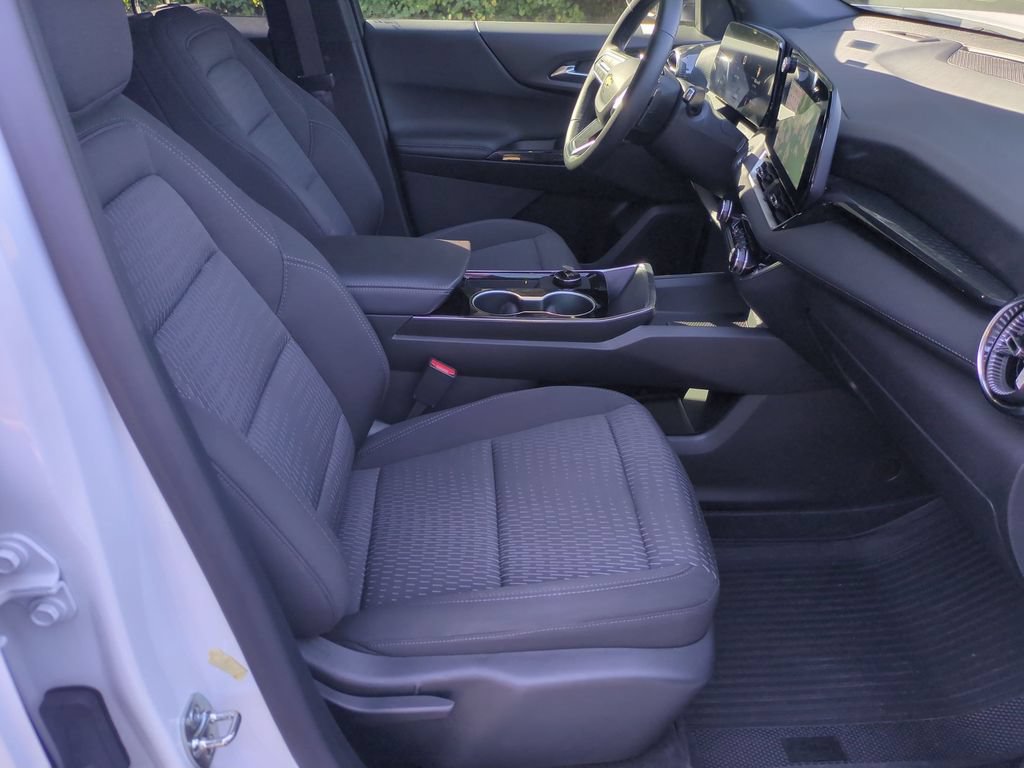 New 2026 Chevrolet Equinox LT FWD image 34