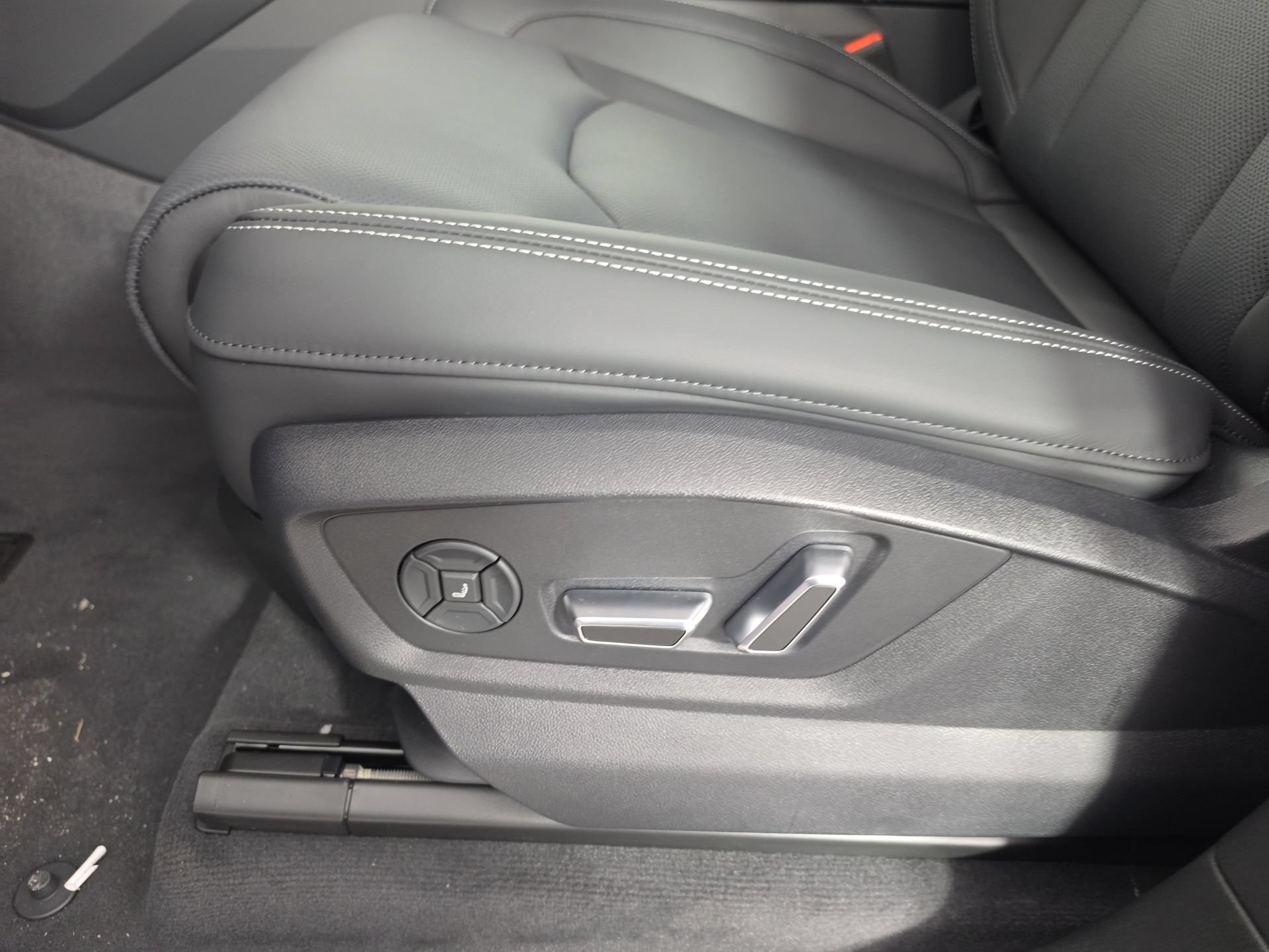New 2026 Audi Q8 Prestige AWD/4WD image 14