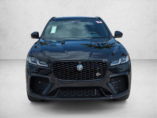 Used 2024 Jaguar F-PACE SVR AWD/4WD image 2