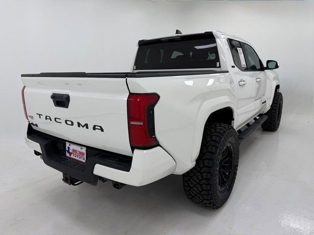 Used 2024 Toyota Tacoma SR5 AWD/4WD image 40