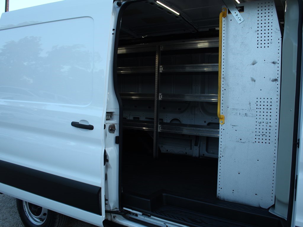 Used 2022 Ford Transit 250 Medium Roof image 17