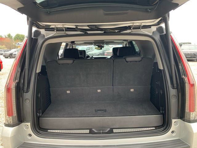 Used 2017 Cadillac Escalade Luxury AWD/4WD image 13