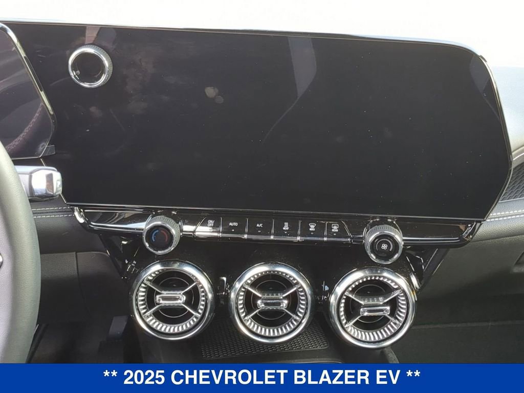New 2025 Chevrolet Blazer EV LT FWD image 16