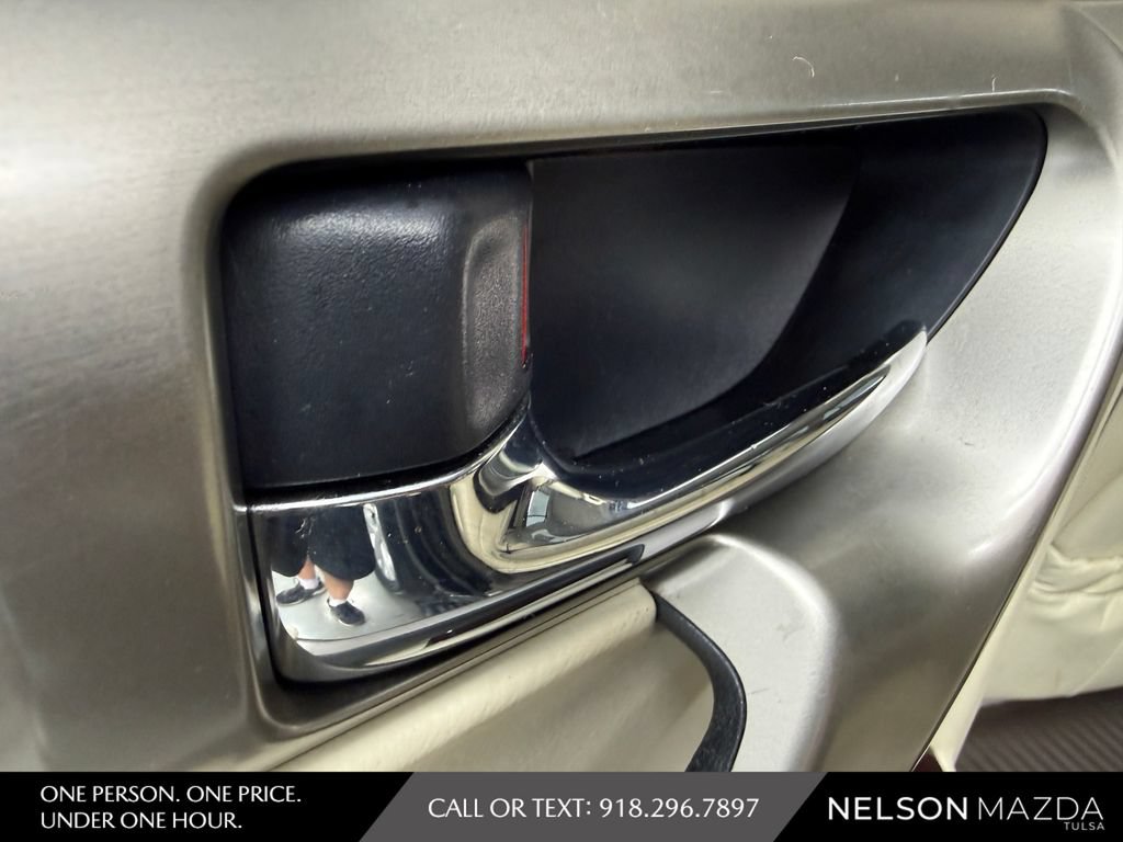 Used 2017 Lexus GX 460 Premium AWD/4WD image 35