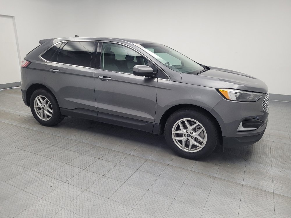 Used 2023 Ford Edge SEL image 11