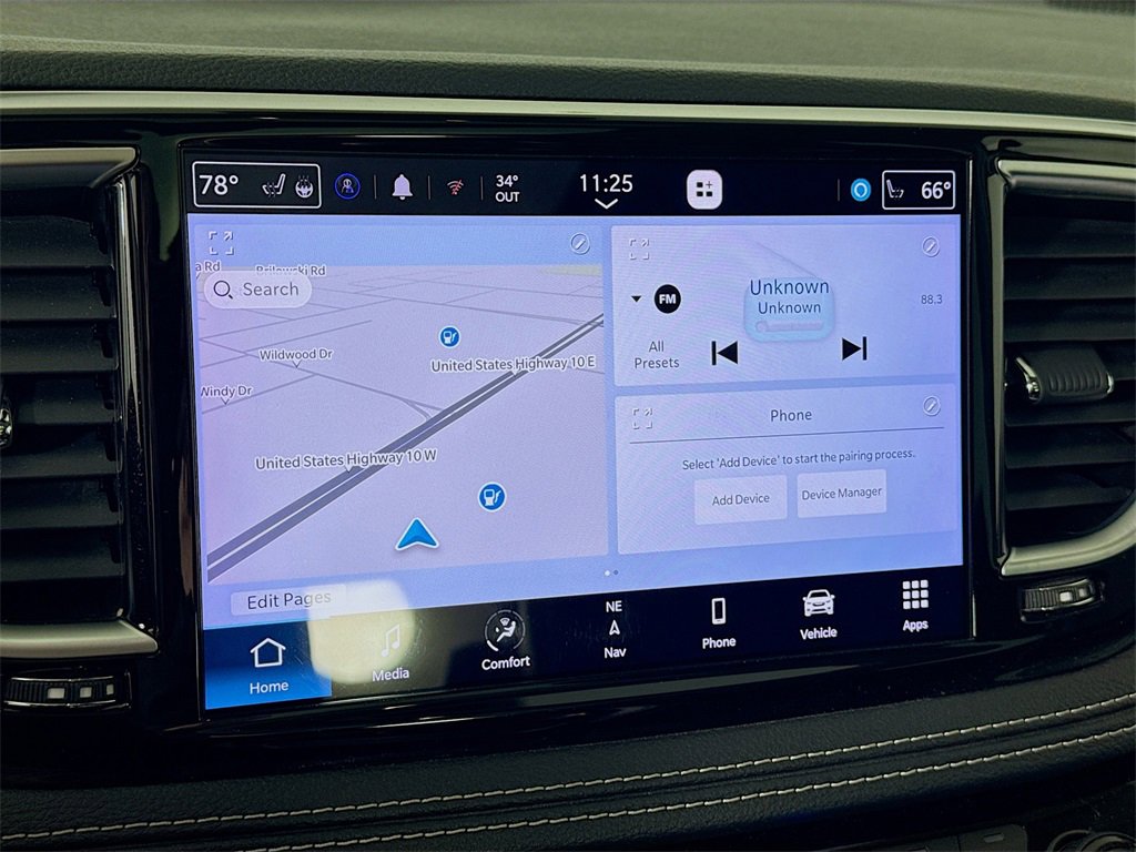 Used 2022 Chrysler Pacifica Limited w/ Uconnect Theater Family Group image 15