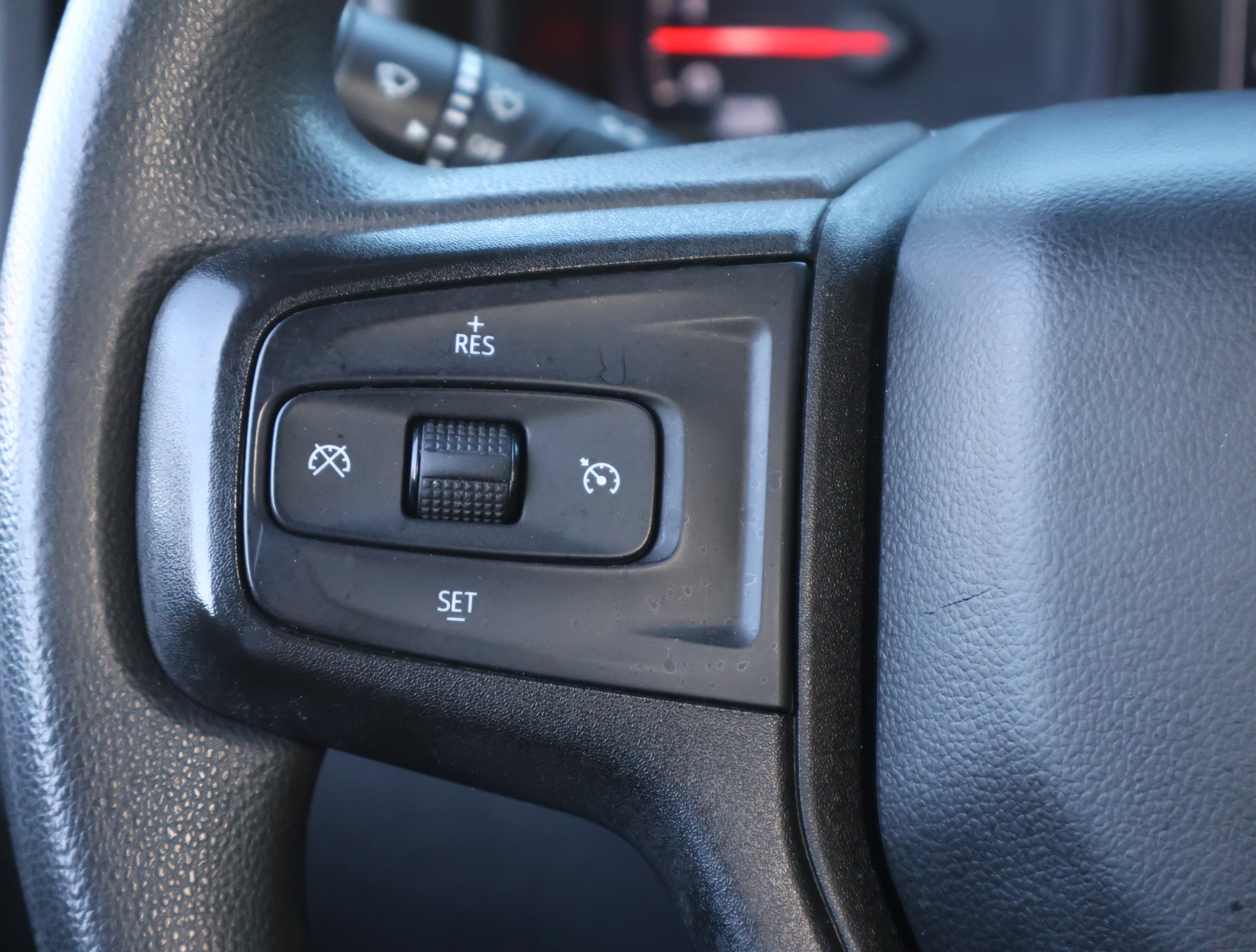 Used 2021 Chevrolet Silverado 1500 Custom Trail Boss w/ LPO, Dark Essentials Package image 12