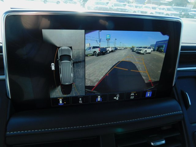 Used 2024 Chevrolet Suburban Premier w/ Premium Package image 33