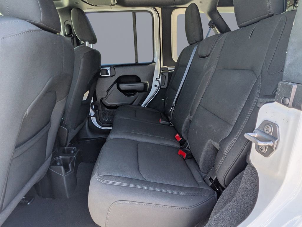 Used 2022 Jeep Wrangler Unlimited Sport AWD/4WD image 13