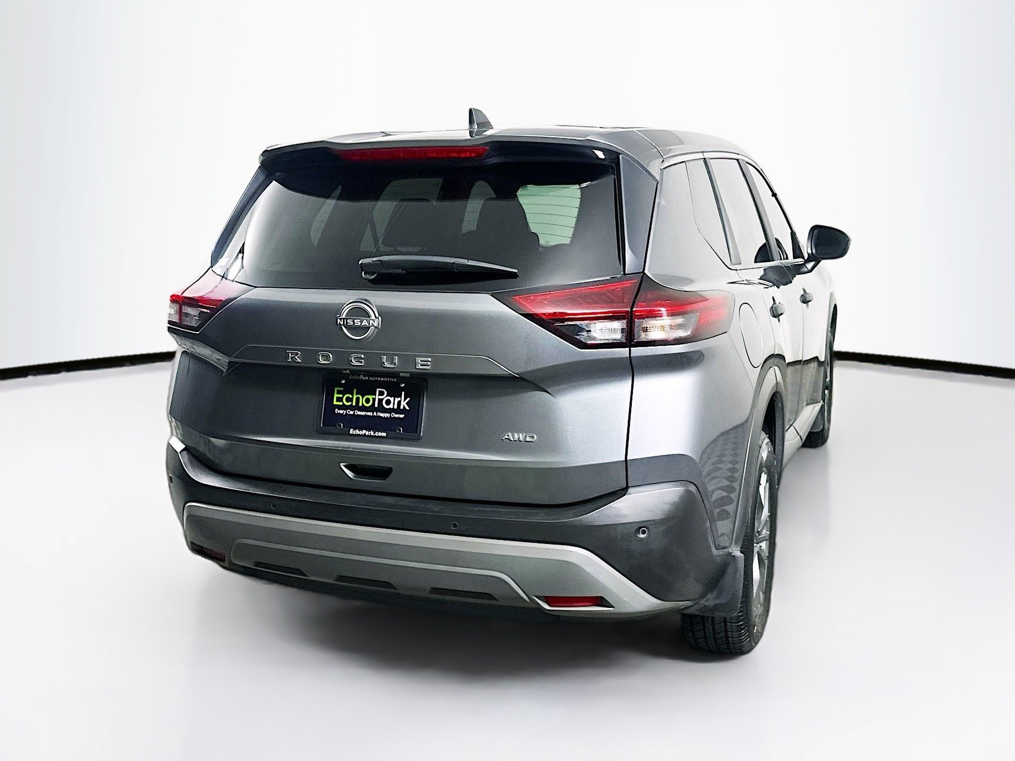 Used 2023 Nissan Rogue S AWD/4WD image 9