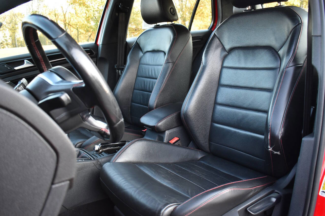Used 2017 Volkswagen GTI S image 12