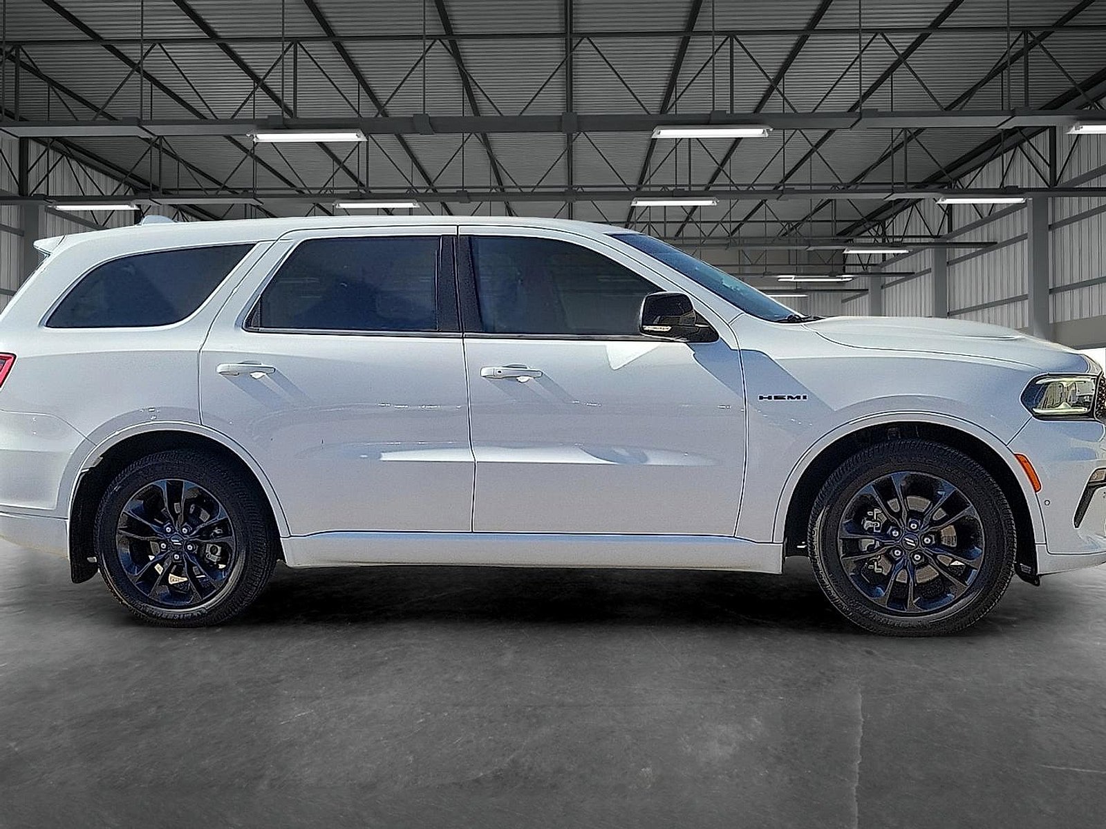 Used 2022 Dodge Durango R/T w/ Blacktop Package image 5