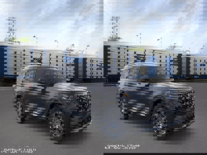 New 2026 Ford Explorer Platinum image 8