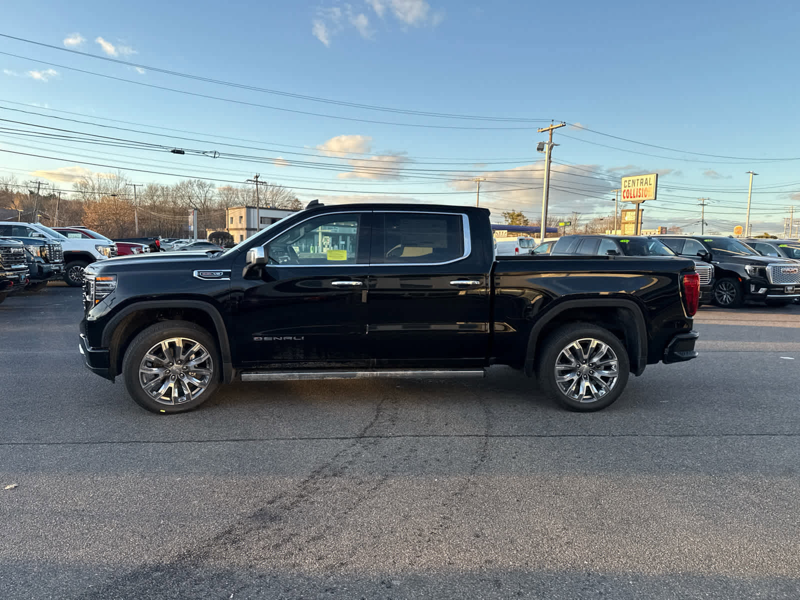 New 2026 GMC Sierra 1500 Denali w/ Denali Reserve Package image 4