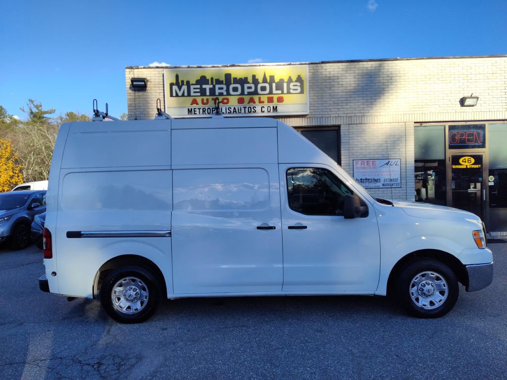 Used 2019 Nissan NV 2500 SV RWD image 1