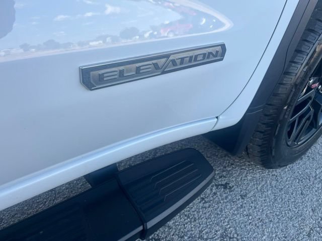 Used 2024 GMC Sierra 1500 Elevation w/ X31 Off-Road Package AWD/4WD image 5
