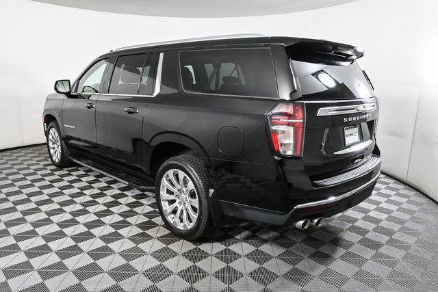 Used 2023 Chevrolet Suburban Premier image 28