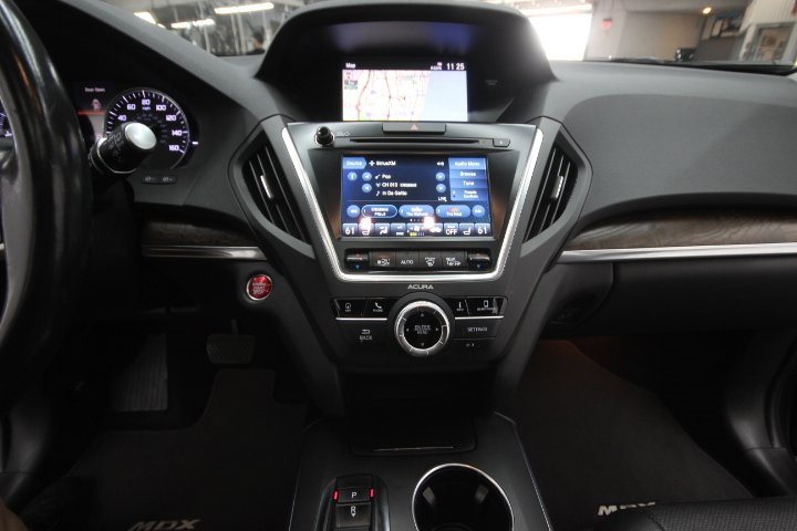 Used 2020 Acura MDX SH-AWD w/ Technology Package image 16