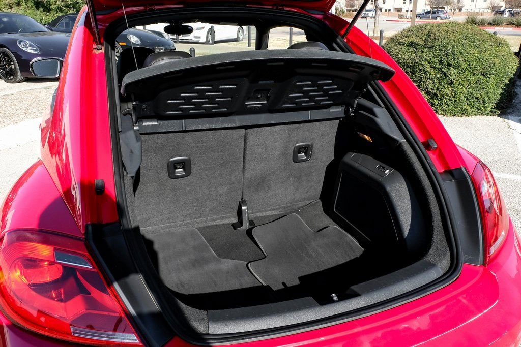 Used 2014 Volkswagen Beetle R-Line image 42