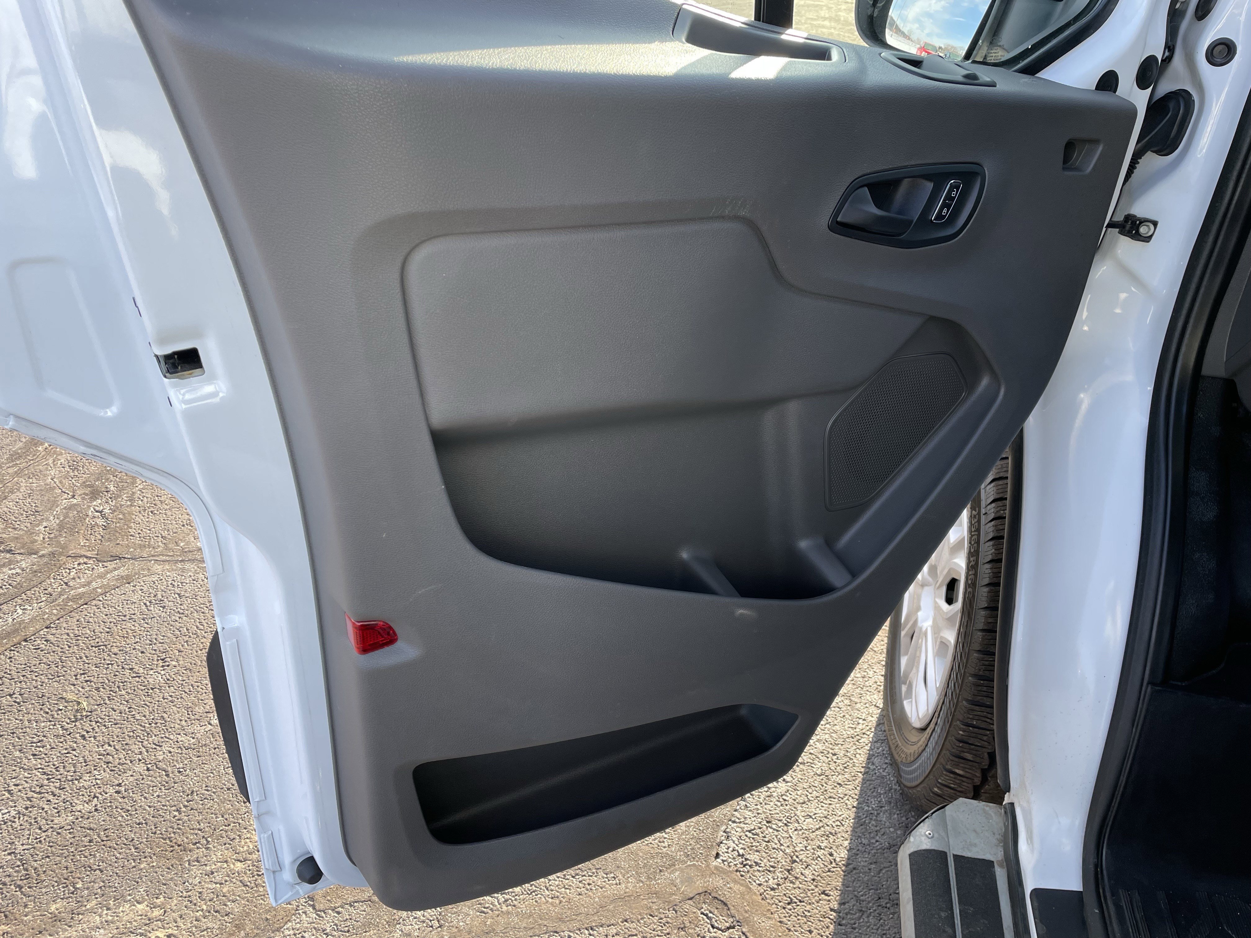 Used 2024 Ford Transit 250 Low Roof w/ Exterior Upgrade Package image 15