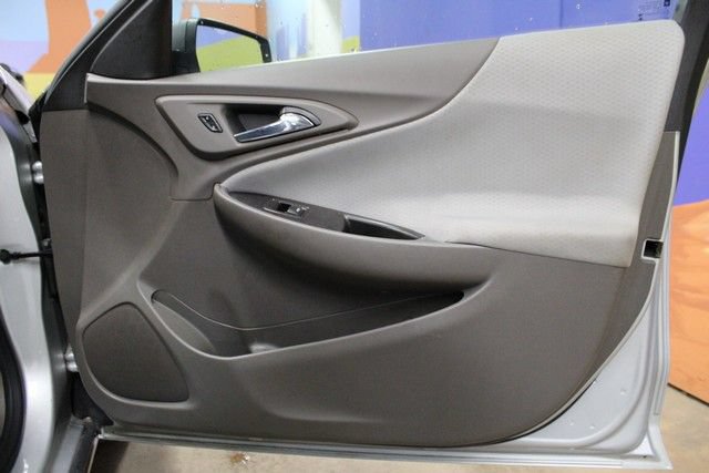 Used 2016 Chevrolet Malibu LS FWD image 9
