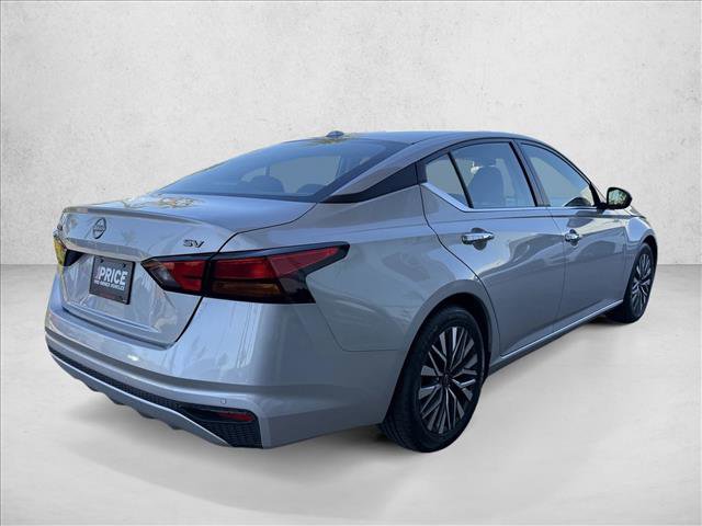 Used 2024 Nissan Altima 2.5 SV FWD image 5