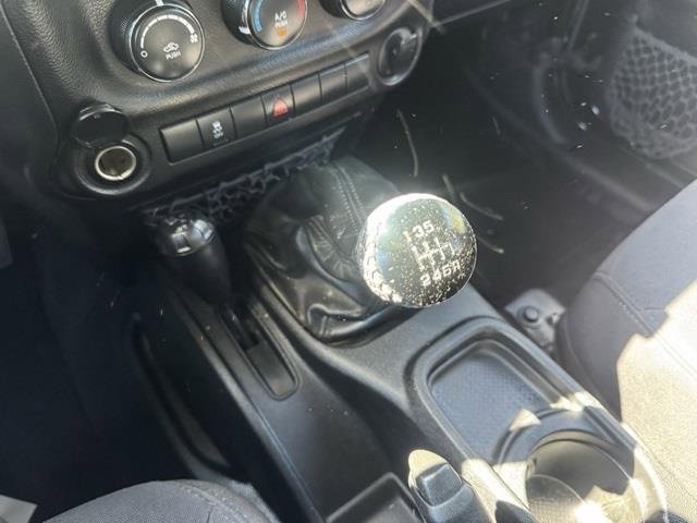 Used 2013 Jeep Wrangler Unlimited Sport image 32