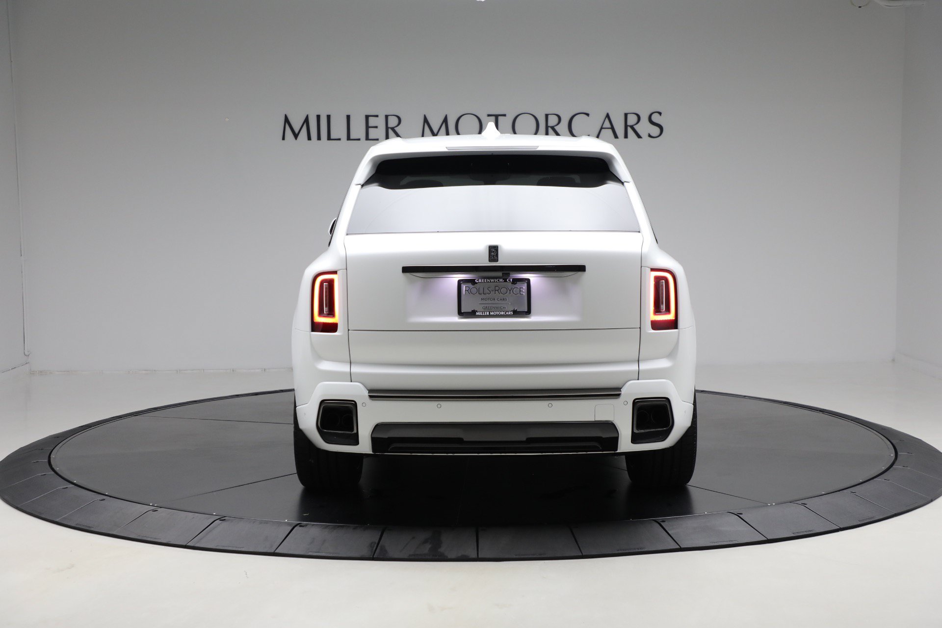 Certified 2025 Rolls-Royce Cullinan Black Badge AWD/4WD image 9