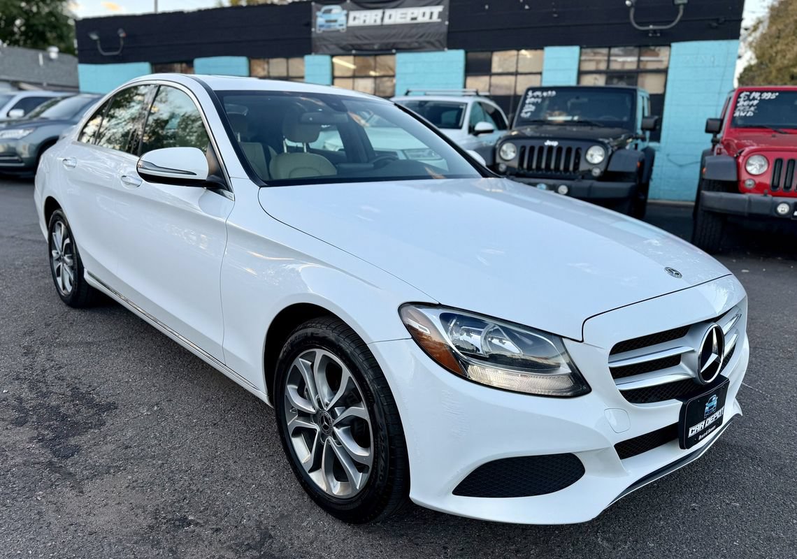 Used 2018 Mercedes-Benz C 300 4MATIC Sedan image 1