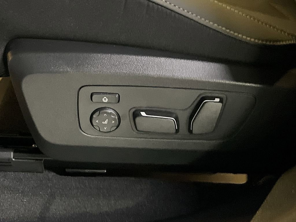 New 2026 BMW X3 xDrive30 w/ M Sport Package image 12