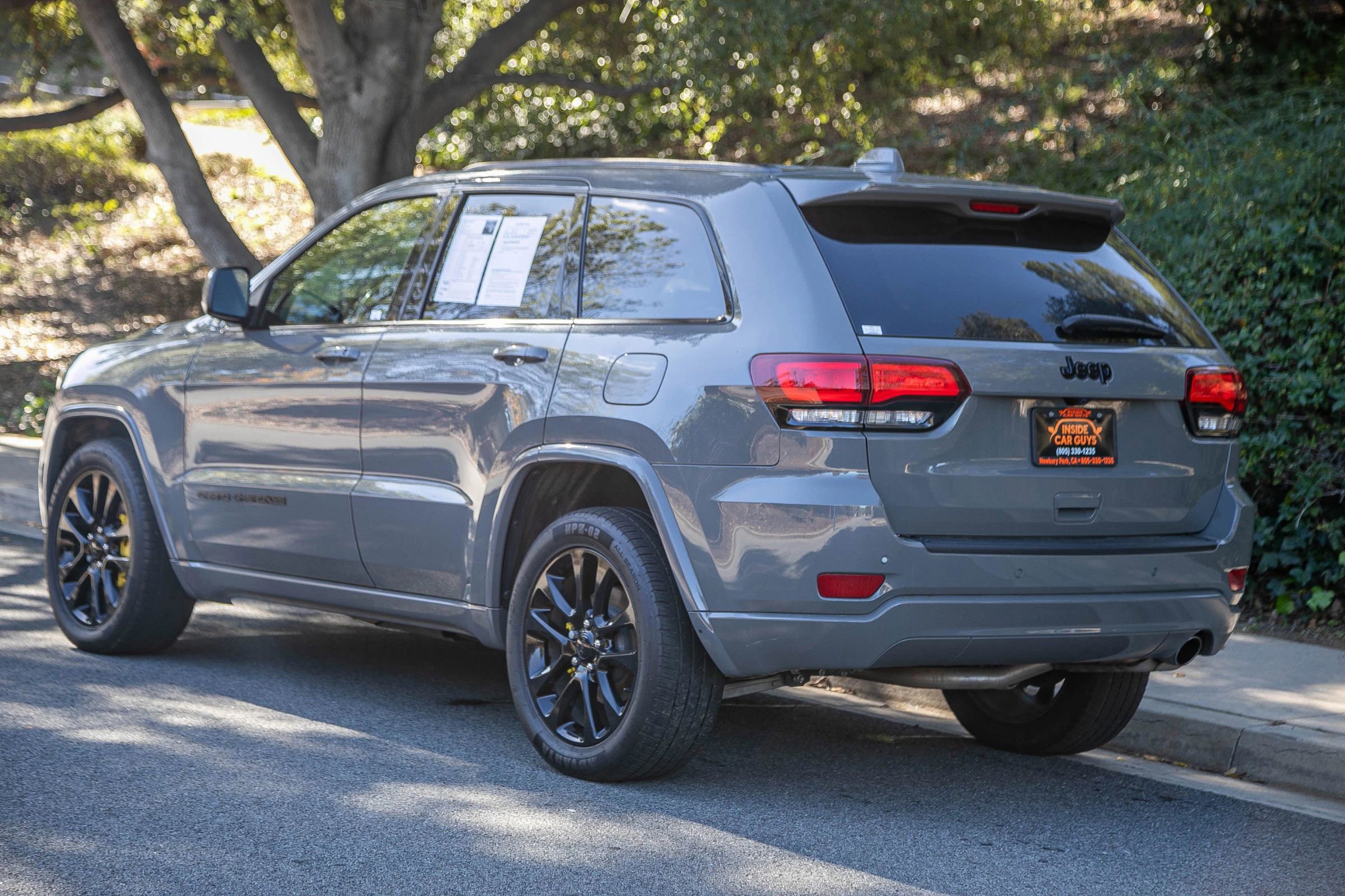 Used 2020 Jeep Grand Cherokee Altitude image 6