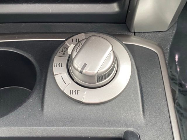 Used 2022 Toyota 4Runner Limited AWD/4WD image 18