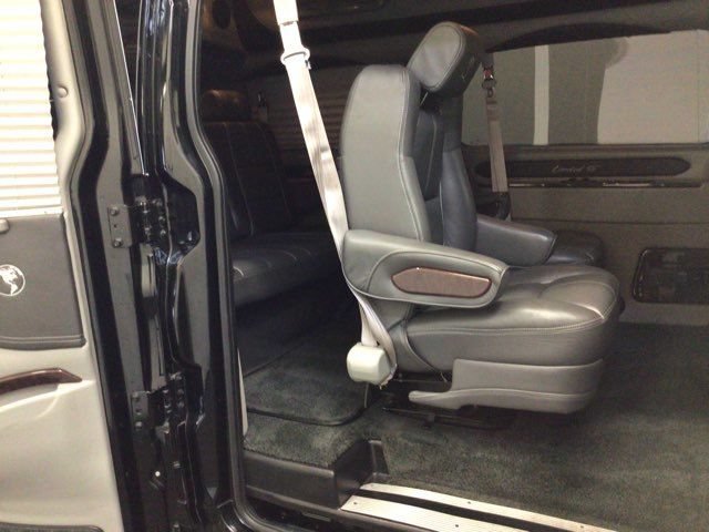 Used 2015 Ford Transit 150 130 Low Roof w/ Exterior Upgrade Package RWD image 15