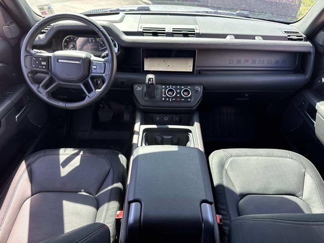Used 2023 Land Rover Defender 110 X-Dynamic SE image 17