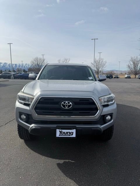 Used 2017 Toyota Tacoma SR5 image 3