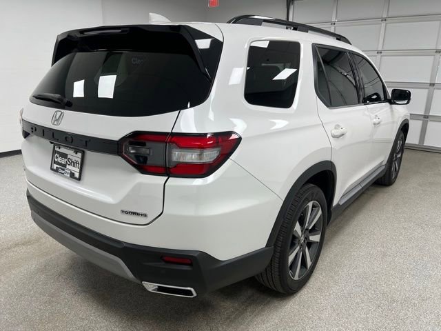 Used 2025 Honda Pilot Touring image 8