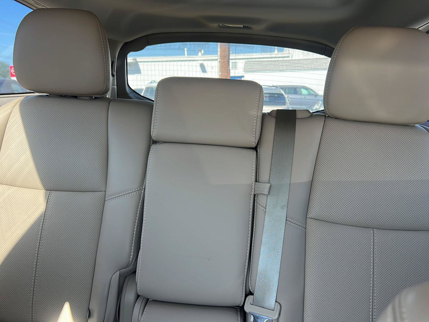 Used 2020 Nissan Pathfinder Platinum AWD/4WD image 13