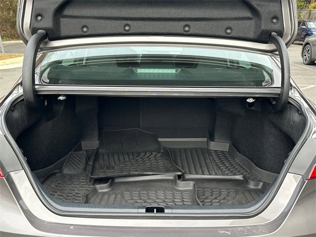 Certified 2023 Toyota Camry SE image 6