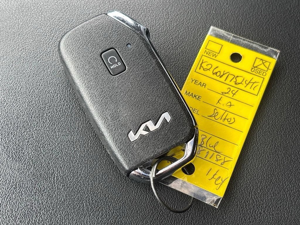 Certified 2024 Kia Seltos EX AWD/4WD image 32