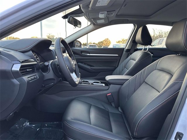 New 2025 Nissan Altima 2.5 SR w/ SR Premium Package image 16