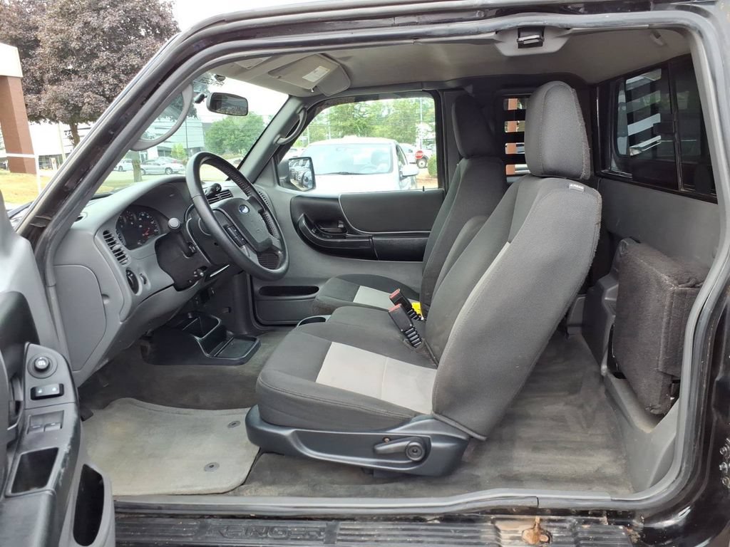 Used 2011 Ford Ranger XLT w/ Bright Trim Group AWD/4WD image 10