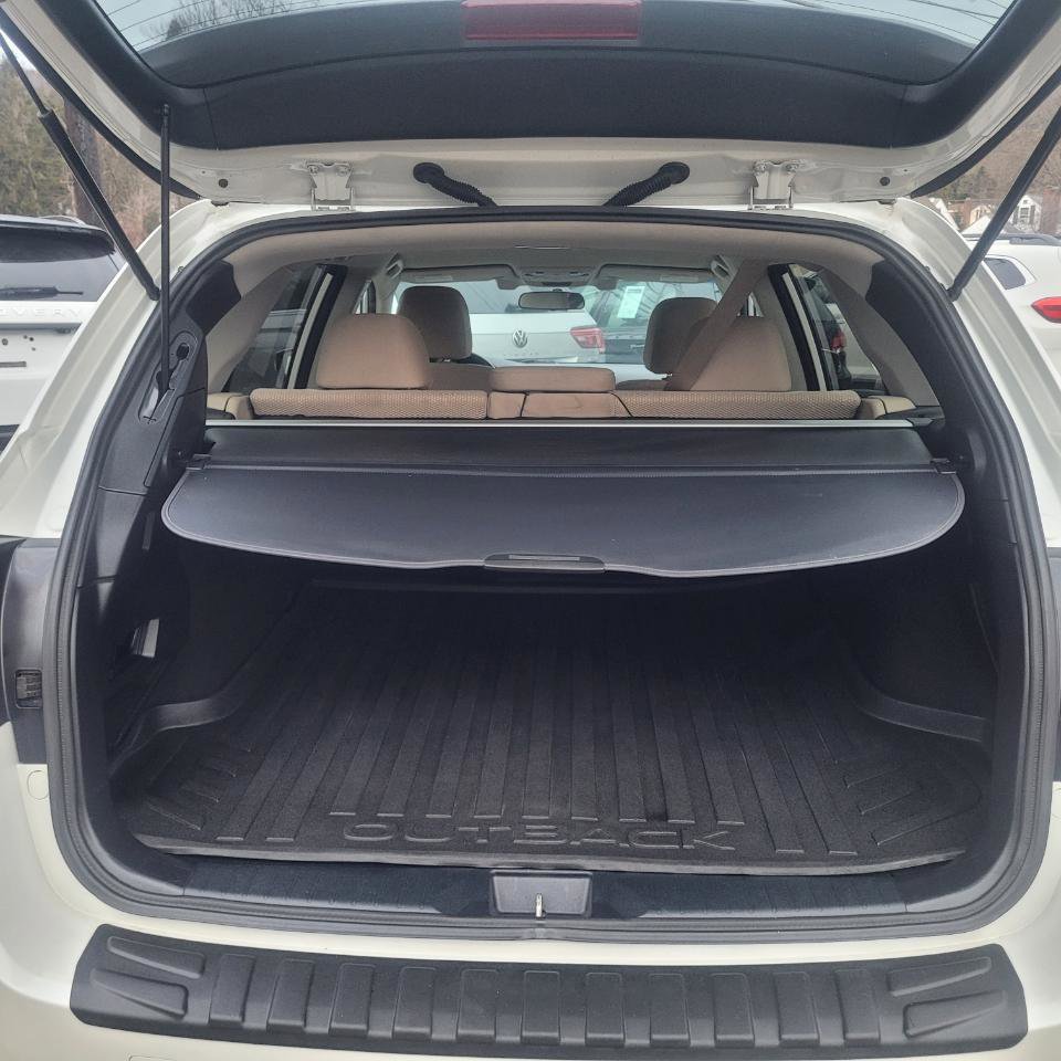 Used 2015 Subaru Outback 2.5i Premium AWD/4WD image 35