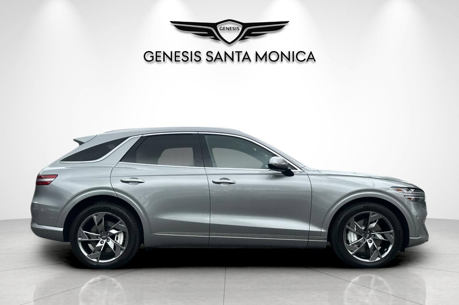 Used 2023 Genesis Electrified GV70 w/ Prestige Package AWD/4WD image 4