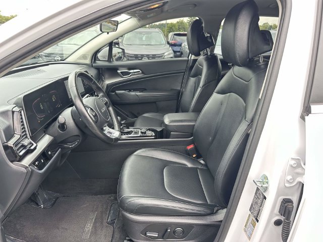 Used 2023 Kia Sportage EX AWD/4WD image 16