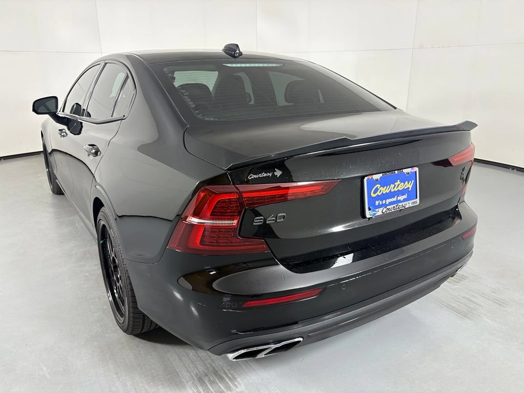Used 2020 Volvo S60 T5 Momentum FWD image 6
